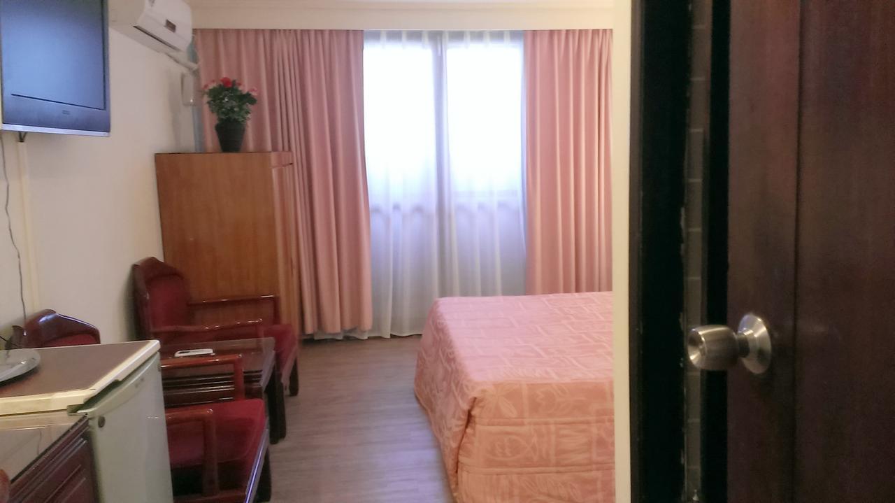 Galaxy Hotel Тайджун Екстериор снимка