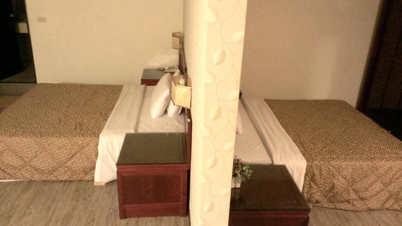 Galaxy Hotel Тайджун Екстериор снимка